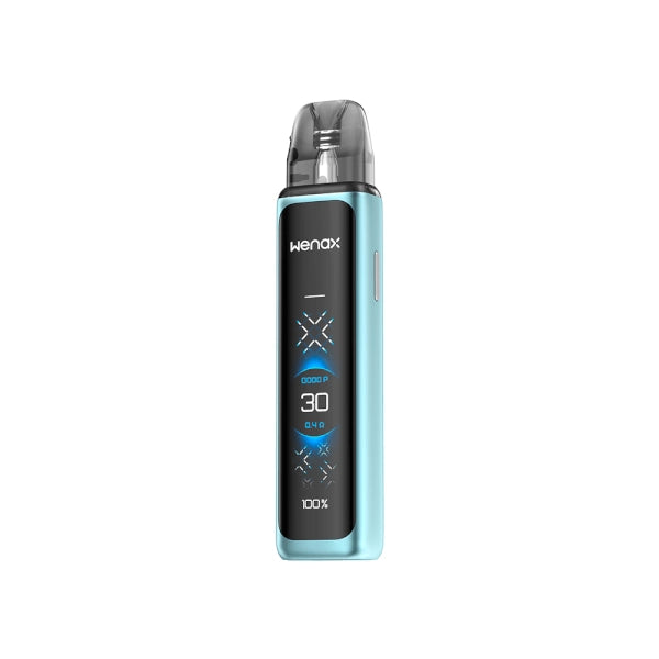 Vaper recargable Geekvape Wenax Q Ultra de 1300mAh en color azul con pantalla frontal alargada que muestra potencia y batería, y cartucho transparente superior con boquilla integrada.